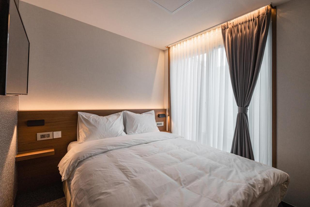 Pillowsopher Hongdae Сеул Экстерьер фото